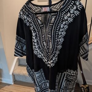 Black and White Patterned Tunic